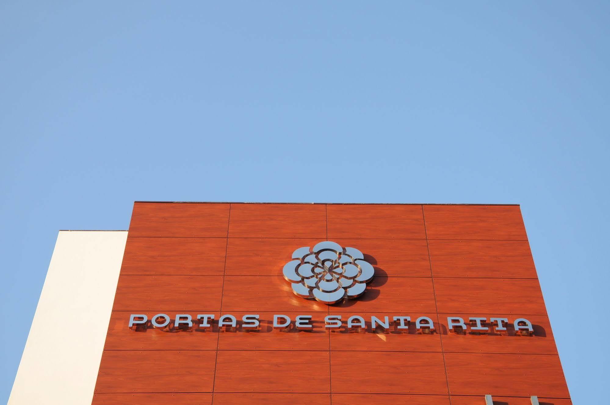 Hotel Portas De Santa Rita Ермезінде Екстер'єр фото